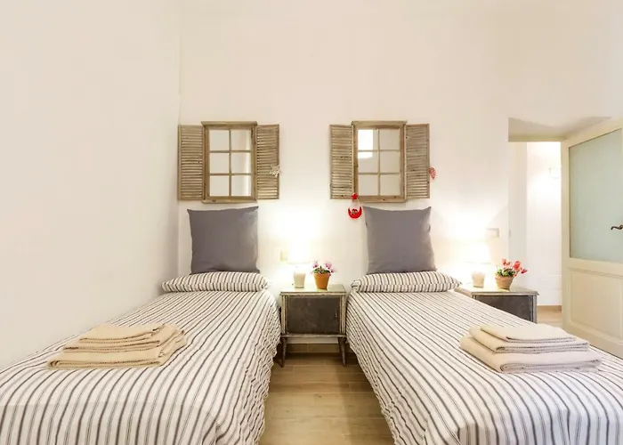 La Romantica Al Colosseo Апартаменты Рим