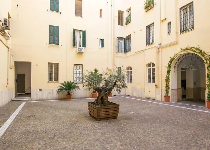 La Romantica Al Colosseo Апартаменты Рим